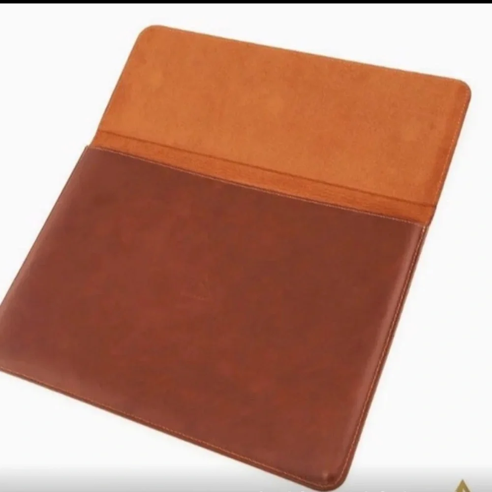 Brown Tablet Sleeve Dulccio